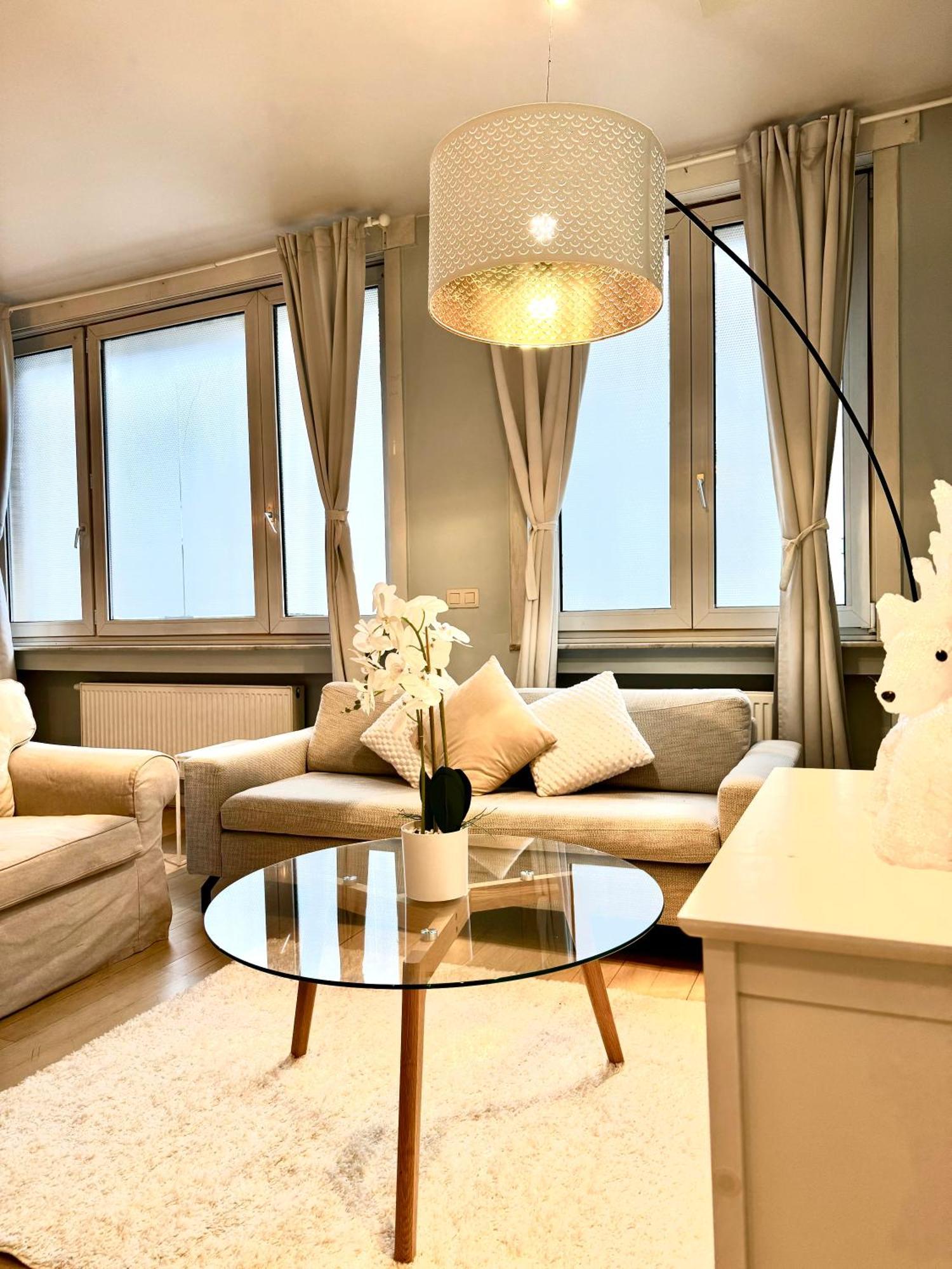 Beautiful 2 Bedroom Familiar Luxury Appartamento *