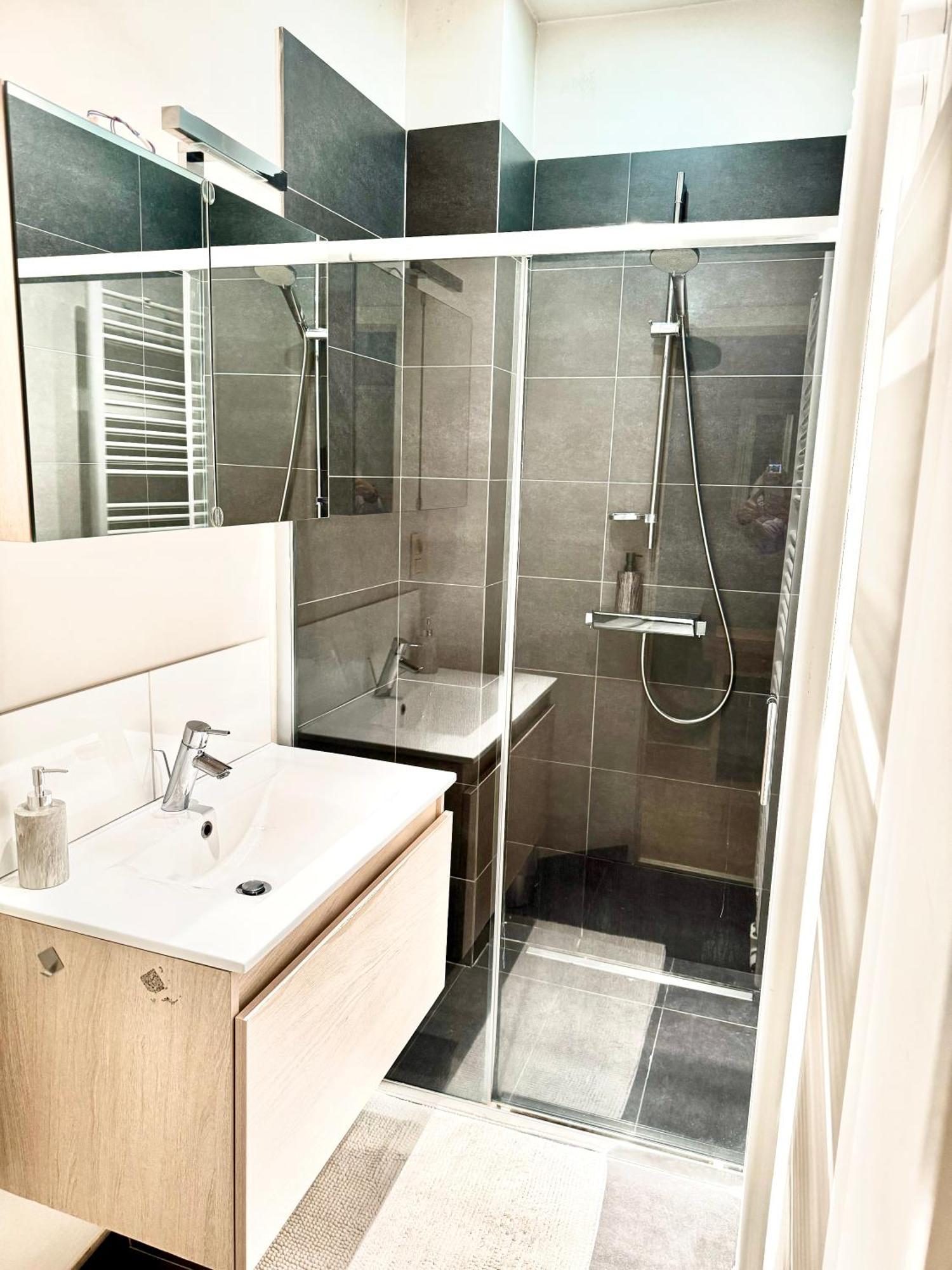 Appartamento Beautiful 2 Bedroom Familiar Luxury