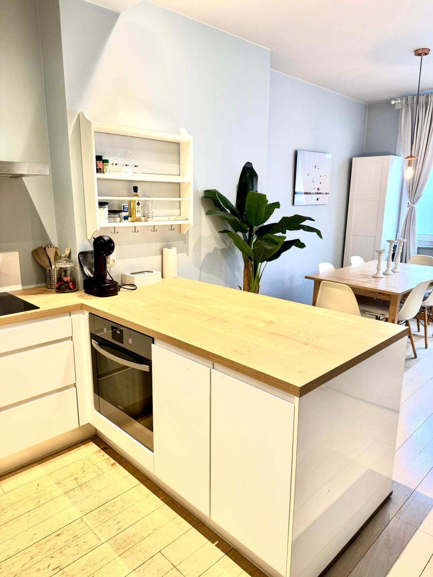 Beautiful 2 Bedroom Familiar Luxury * Bruxelles